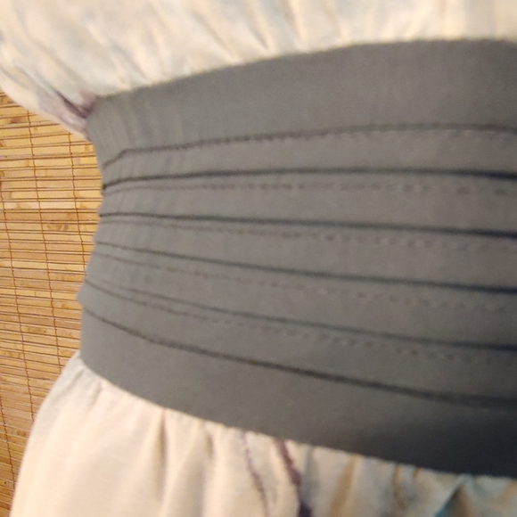 Walter Baker 🌫 B&W Printed Chiffon Halter Dress - Picture 4 of 8